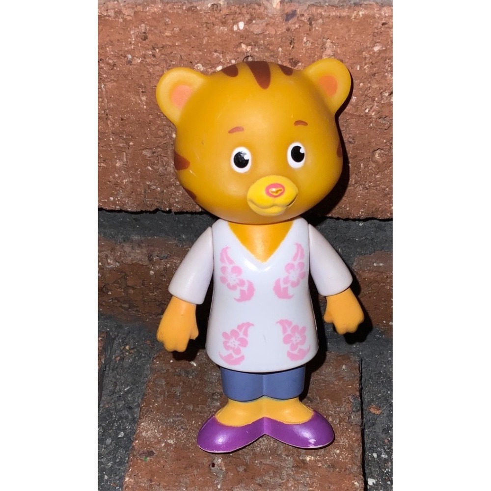Daniel Tiger Neighborhood Mom Tiger Action Figure 3.5" PBS Kids Toy